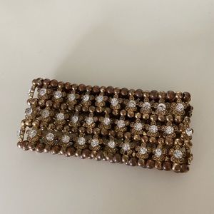 Thick bracelet with rhinestones